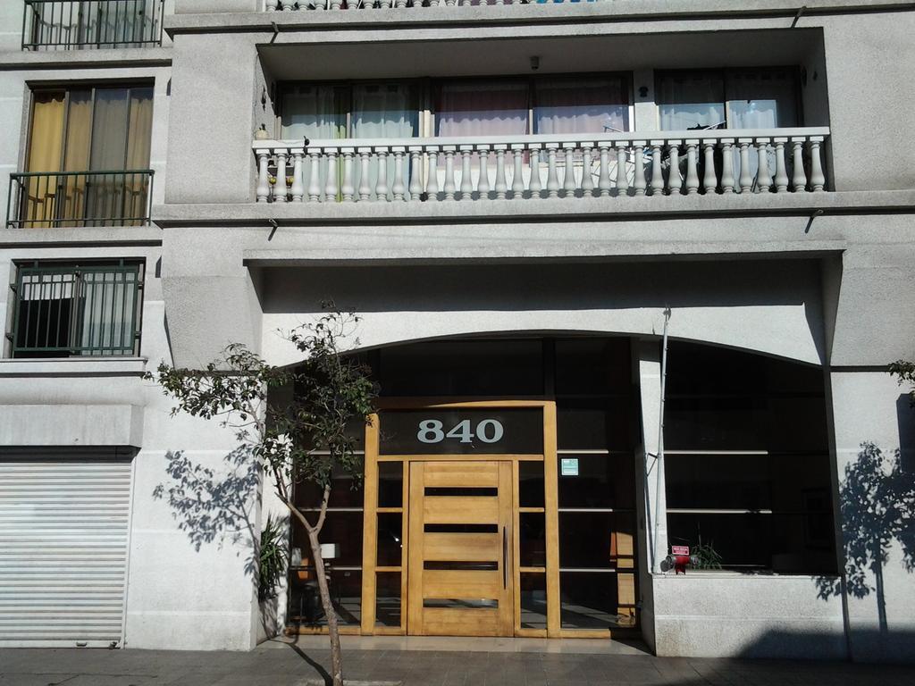 圣地亚哥国际公寓 外观 照片